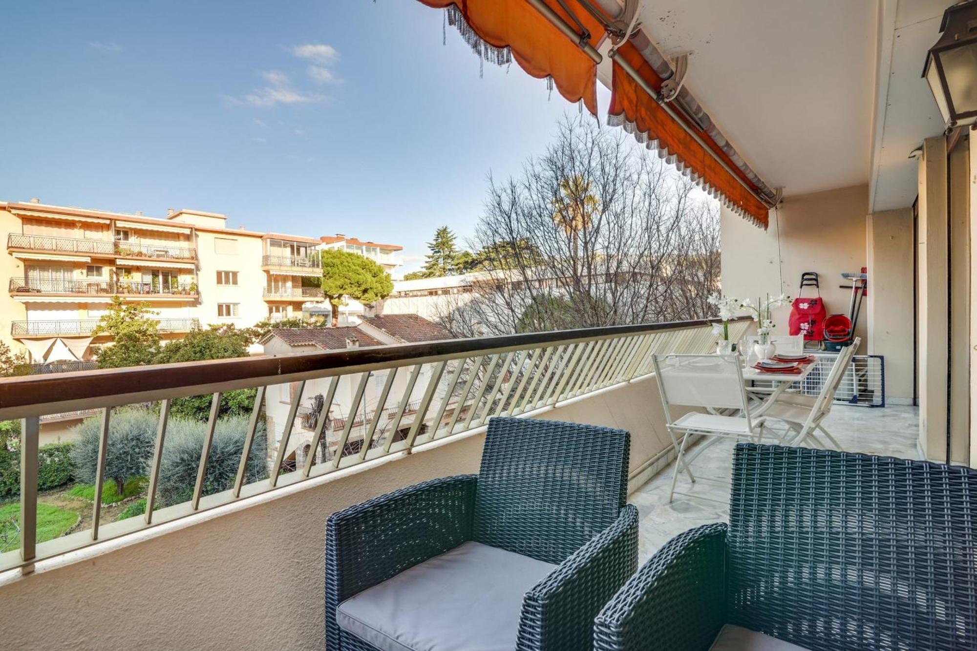 Superb 1 Bedroom Appartement - Close To Croisette Канни Екстер'єр фото